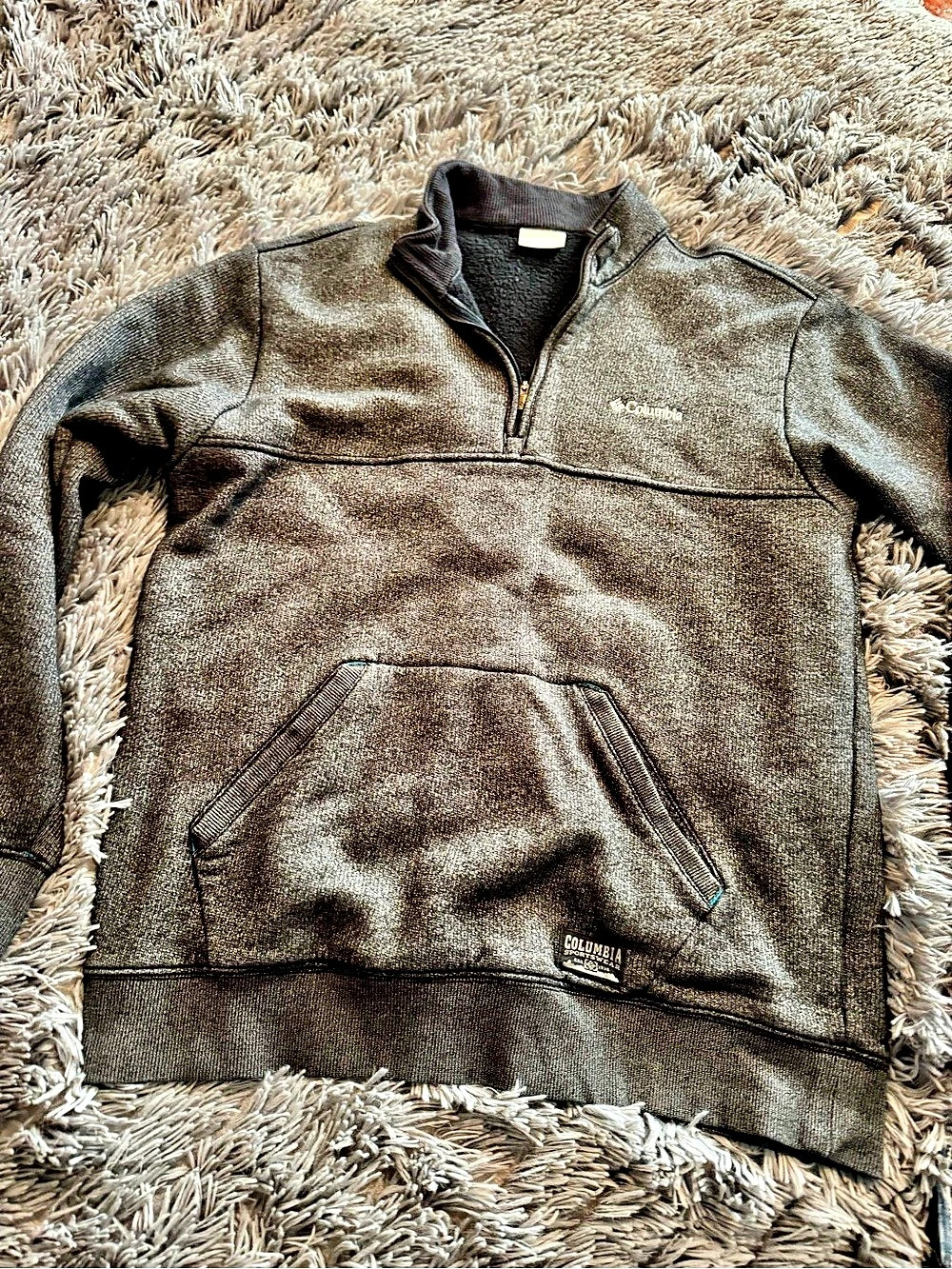 Size large Columbia Men's Quarter-Zip Fleece Pullover with Kangaroo Pocket Quart
